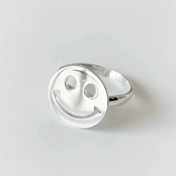 Minimalist 925 Sterling Silver Big Happy Face Ring Dainty Geometric Smile Ring - Picture 2 of 3